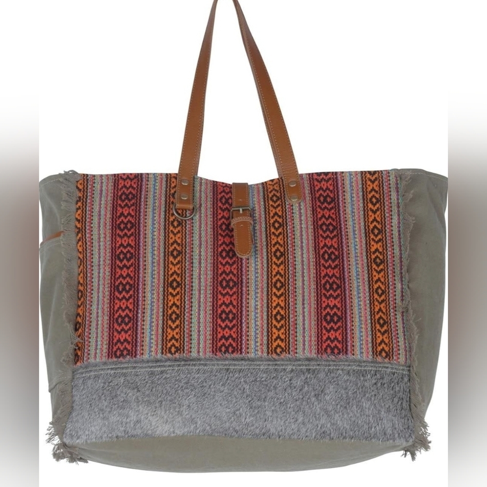 Myra Bag Rouge Bolsa Weekender Boho Rug Design Cowhide Leather Travel Western - Picture 2 of 6
